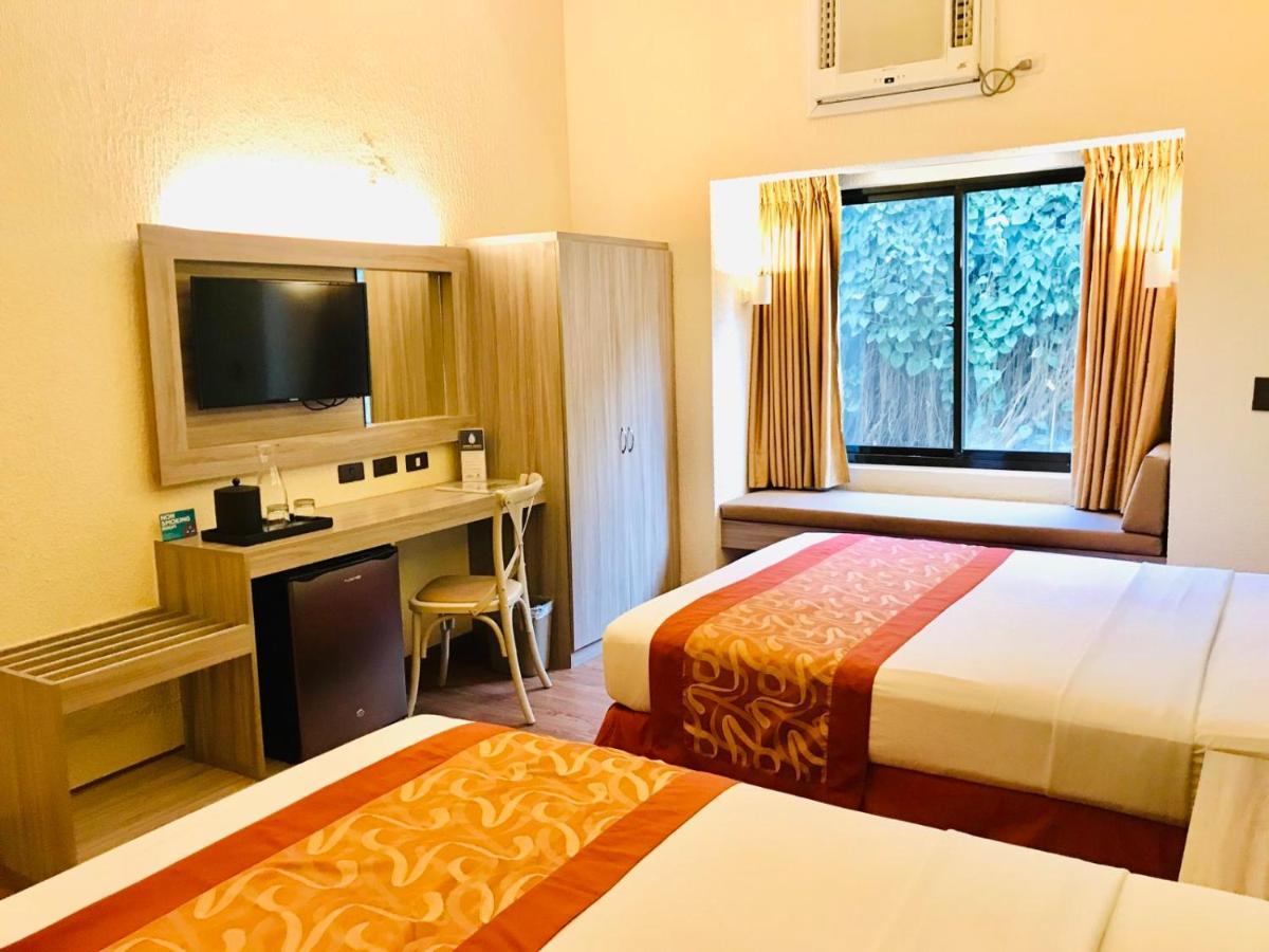 Microtel By Wyndham Boracay Balabag  Esterno foto