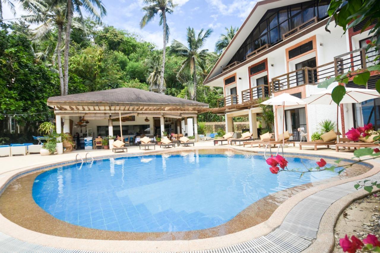 Microtel By Wyndham Boracay Balabag  Esterno foto