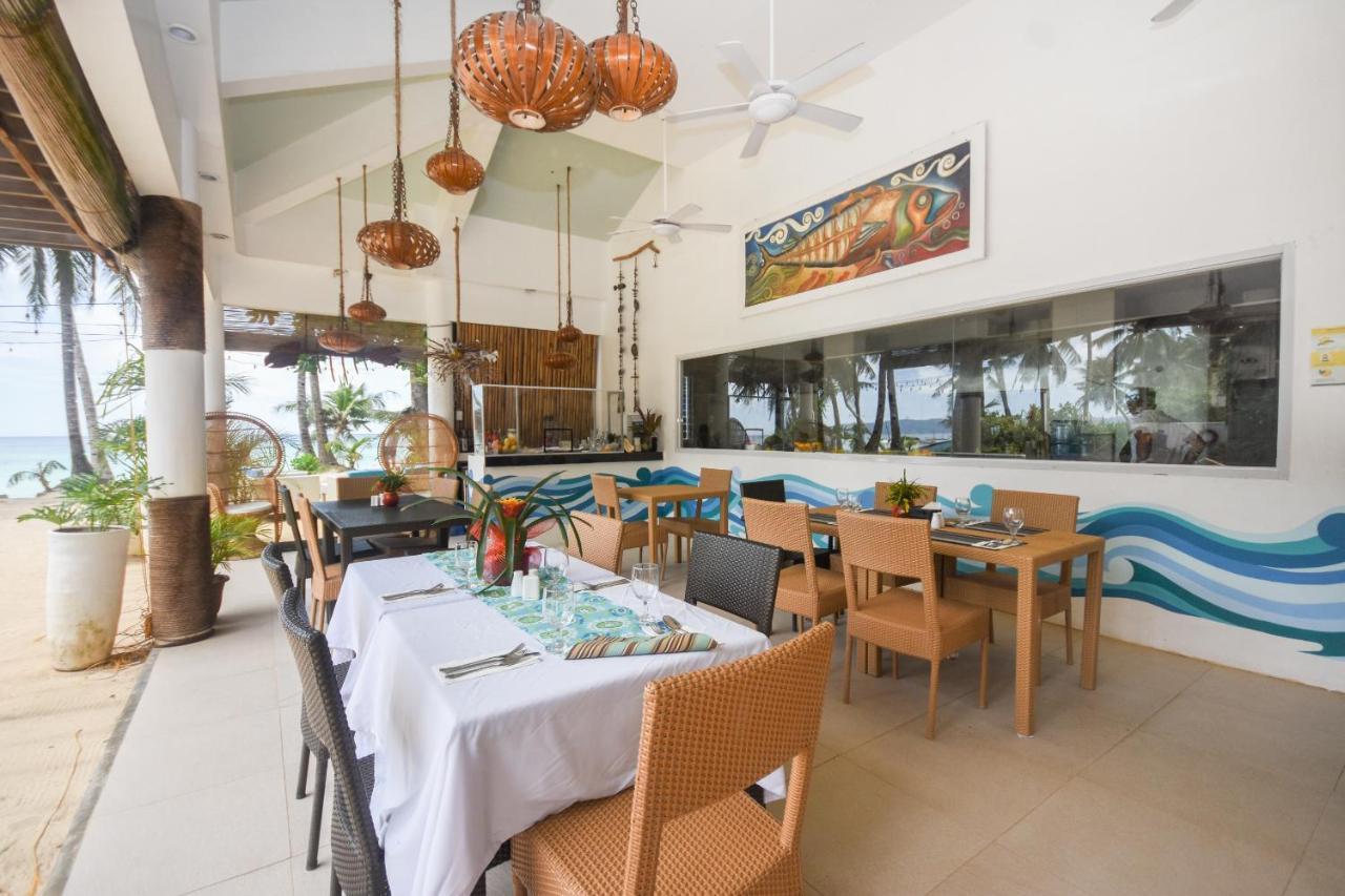 Microtel By Wyndham Boracay Balabag  Esterno foto
