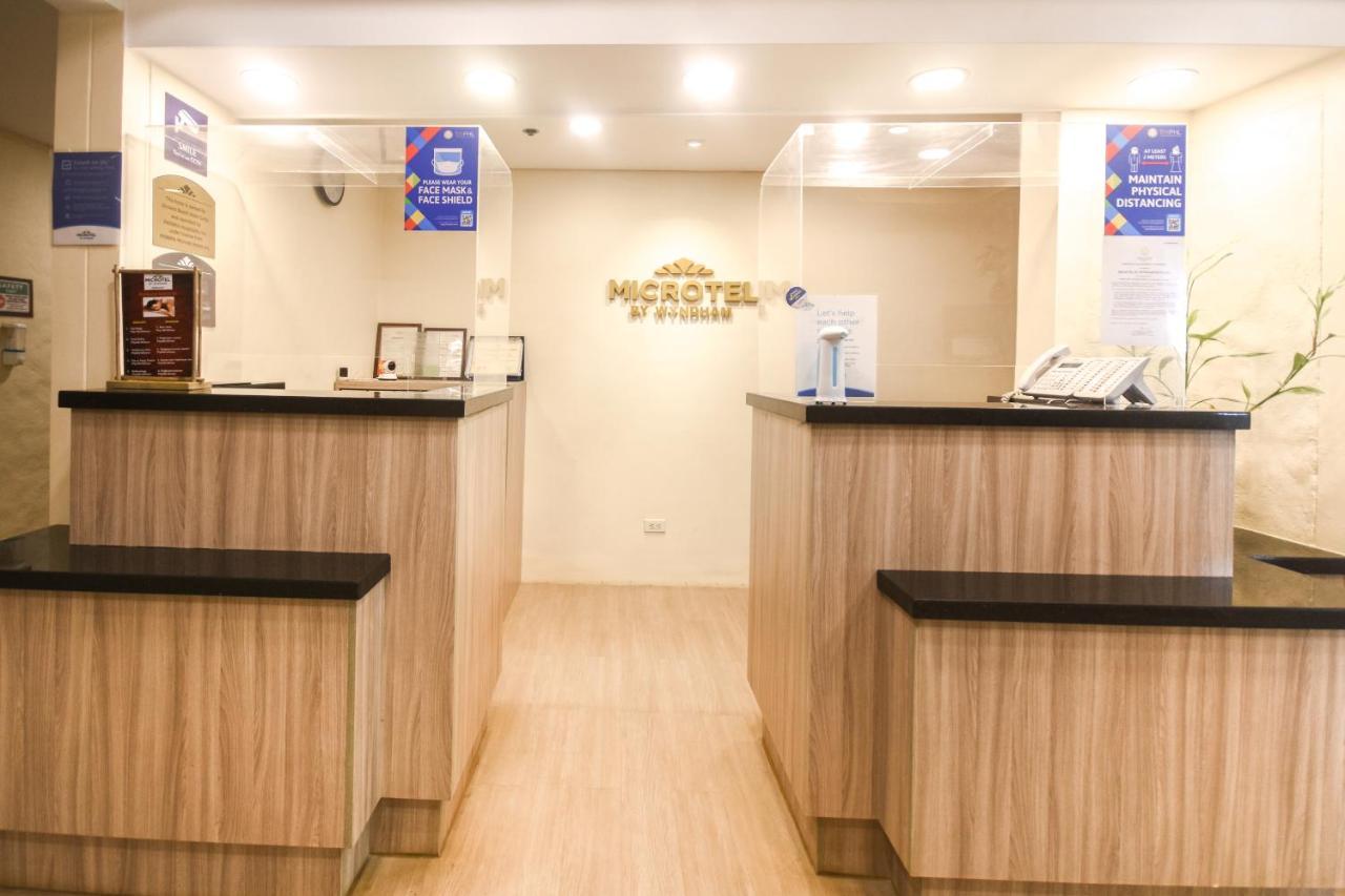 Microtel By Wyndham Boracay Balabag  Esterno foto