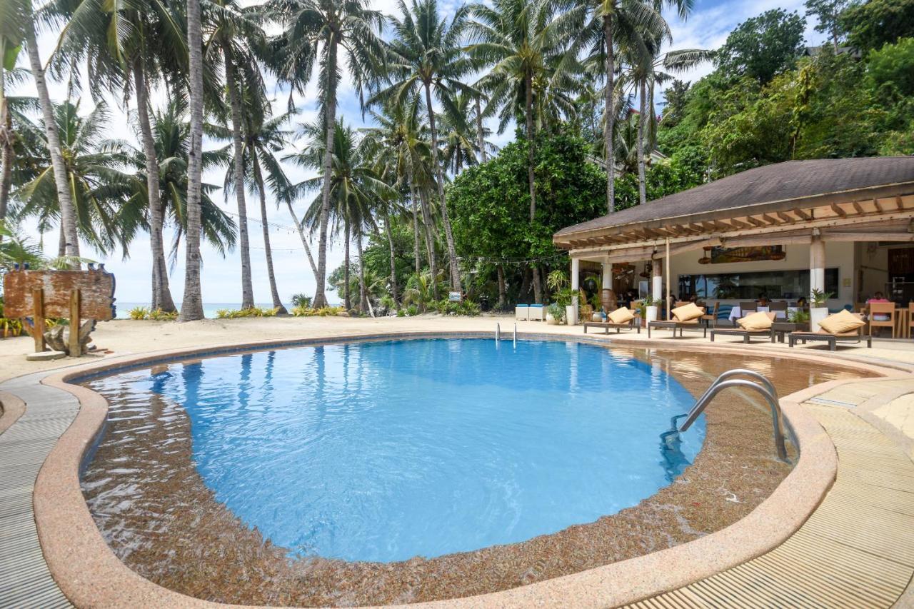Microtel By Wyndham Boracay Balabag  Esterno foto