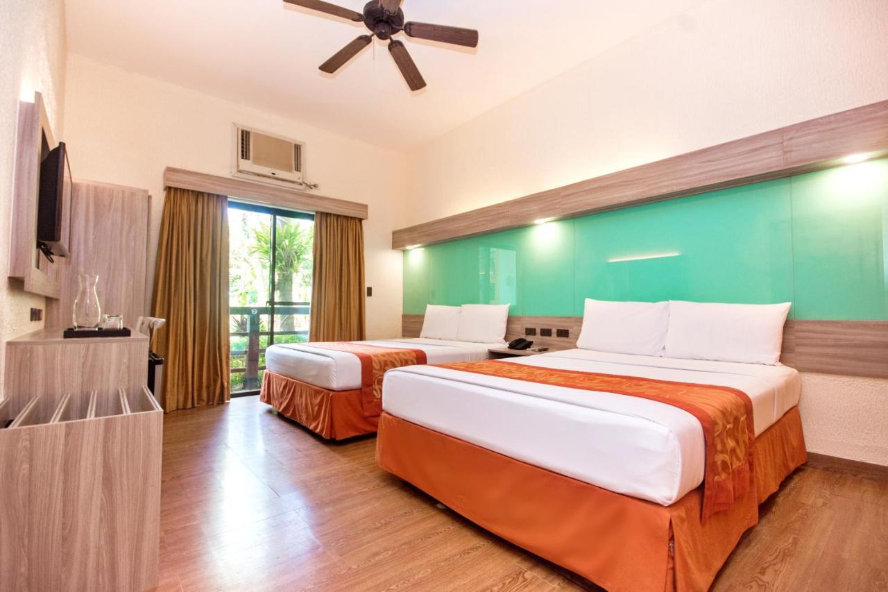 Microtel By Wyndham Boracay Balabag  Esterno foto
