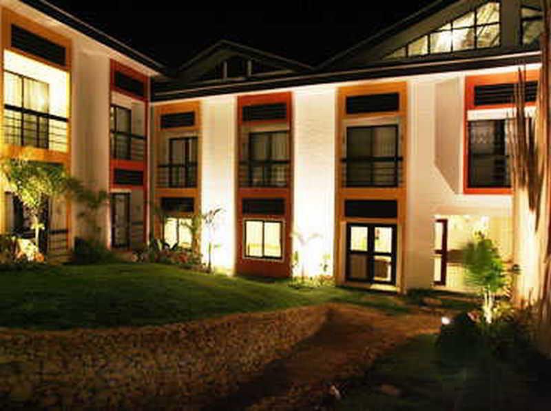 Microtel By Wyndham Boracay Balabag  Esterno foto