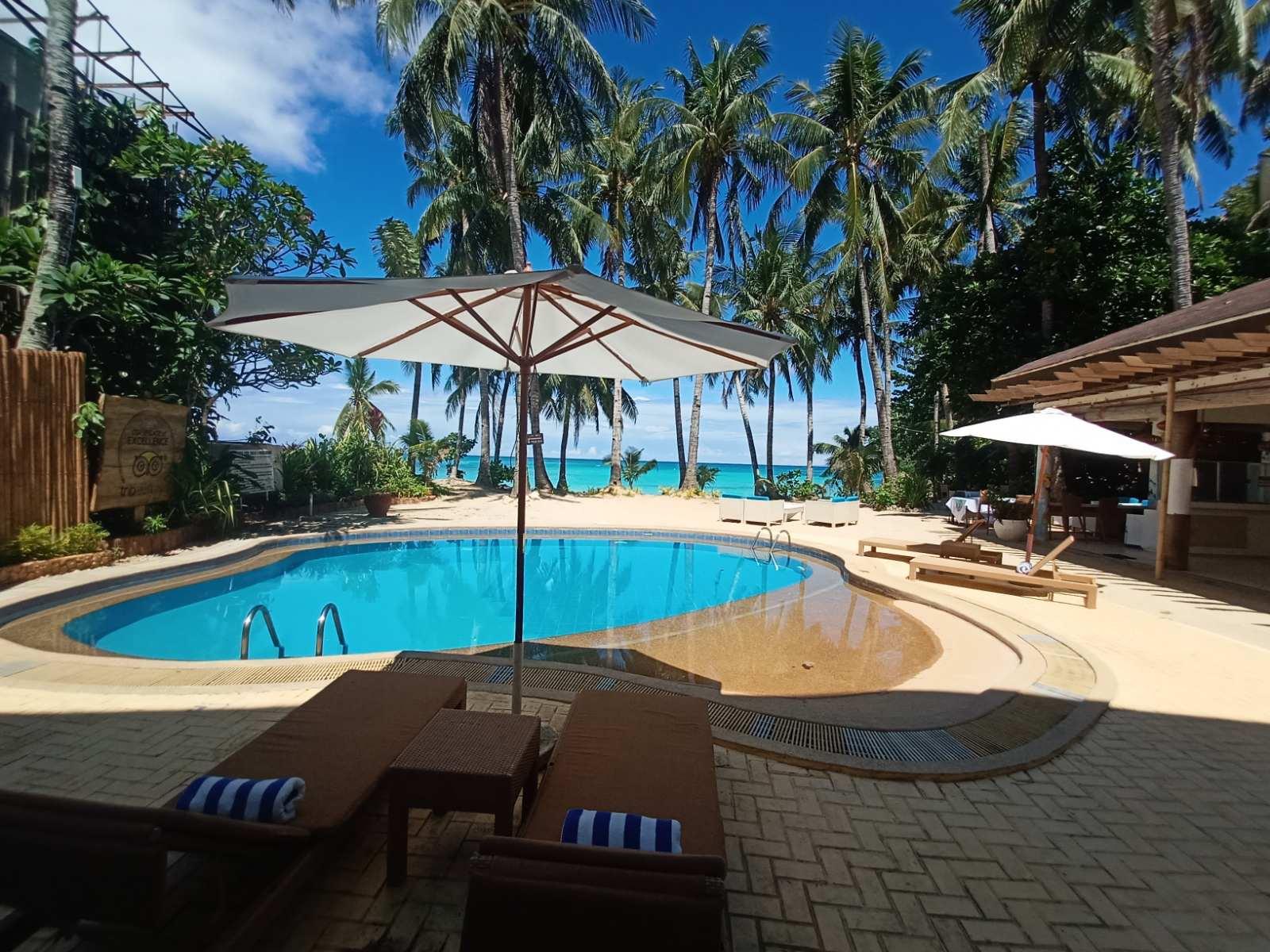 Microtel By Wyndham Boracay Balabag  Esterno foto