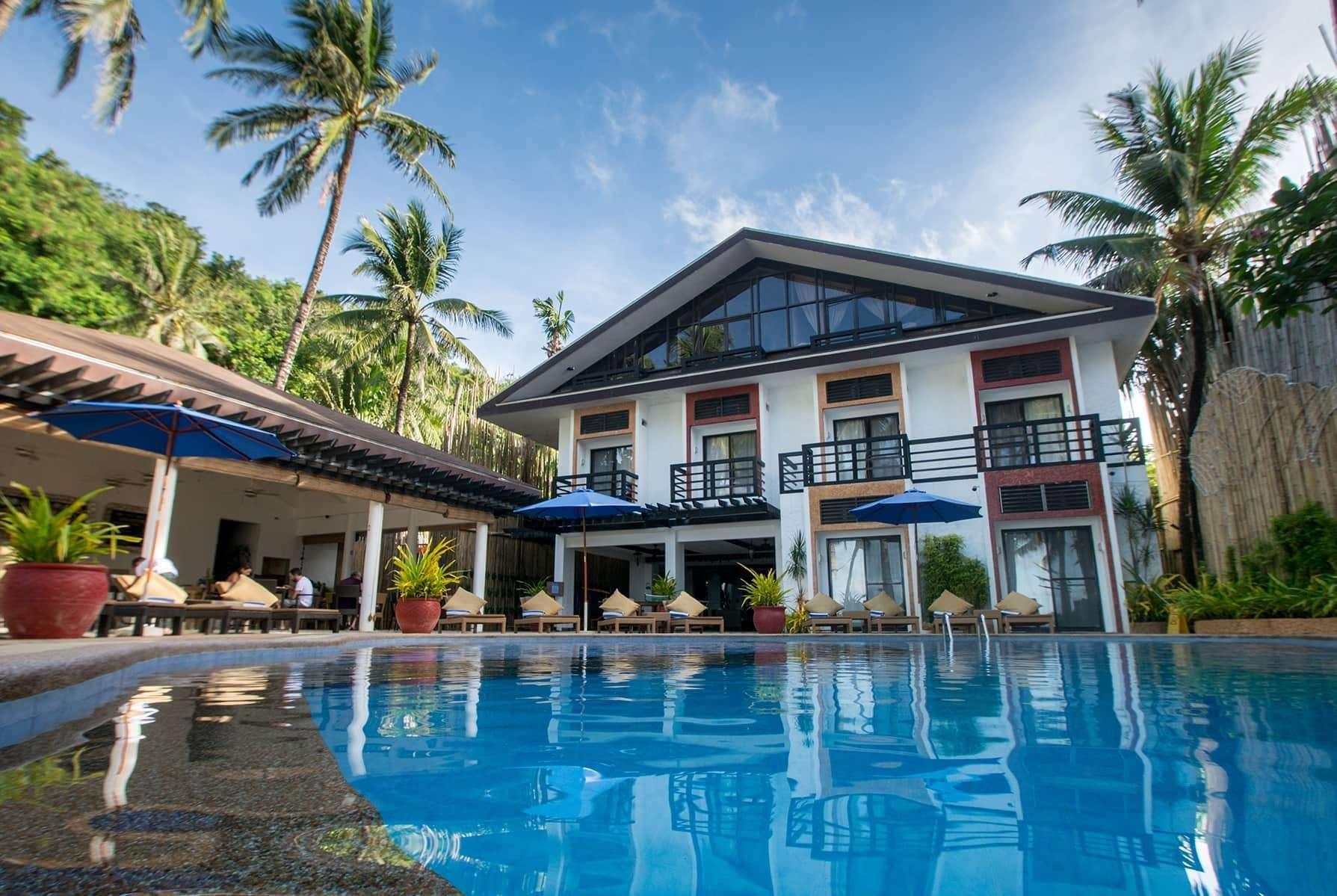 Microtel By Wyndham Boracay Balabag  Esterno foto